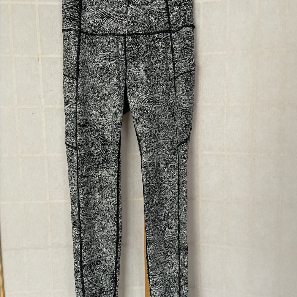 Yogalicious Black and Gray Leggings